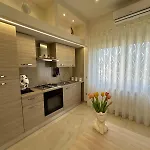 Leonida Apartment