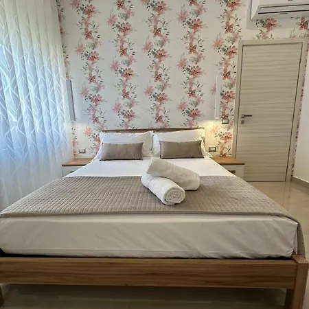 Leonida Apartment